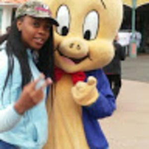 Meet your Posher, Sheretha